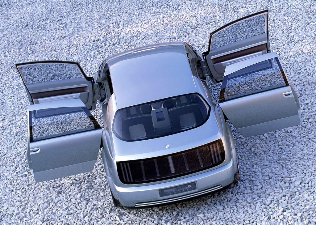 GM Hy-Wire 2002 002.jpg